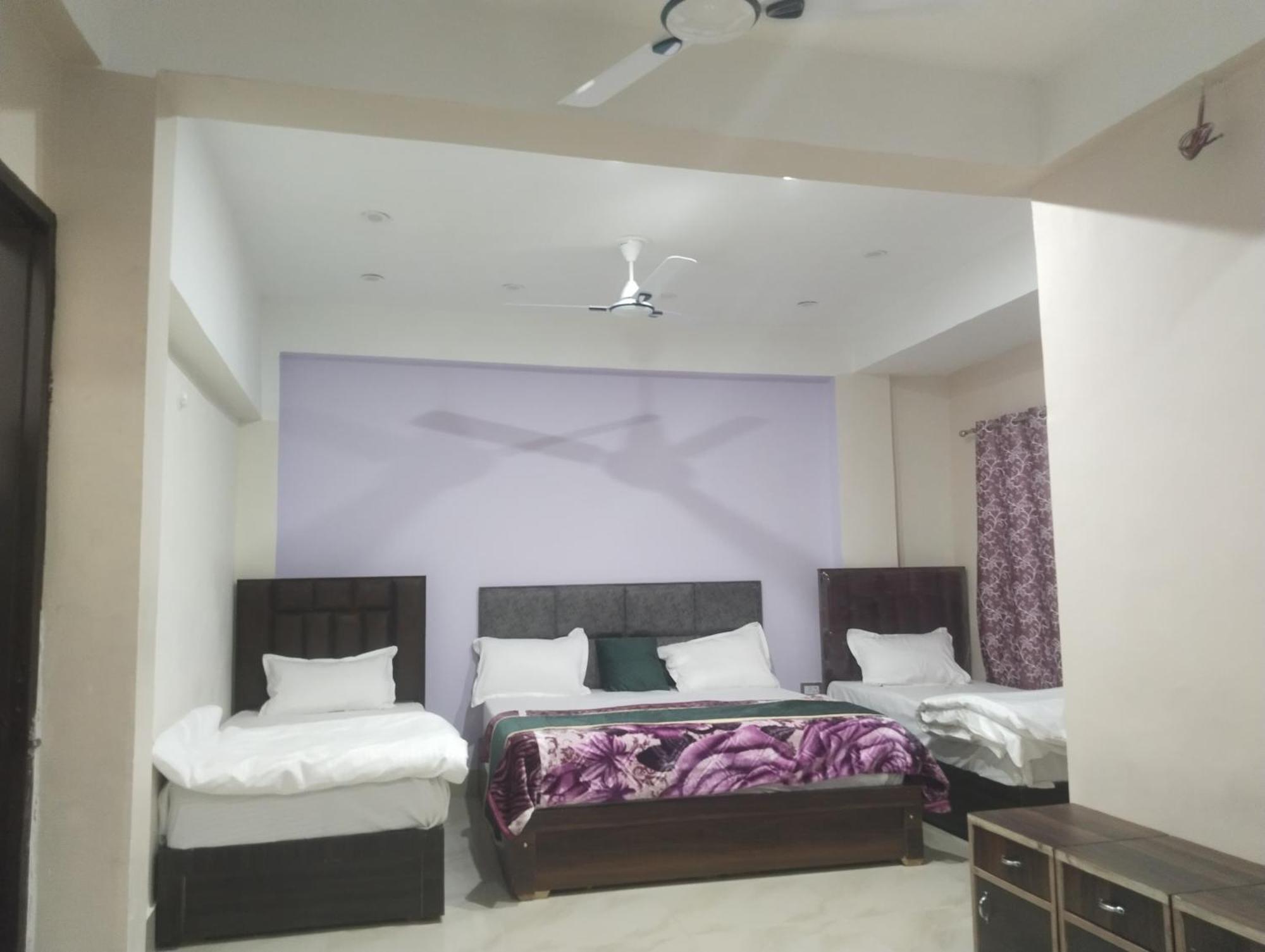 Dixit Residency Vrindāvan Exterior foto