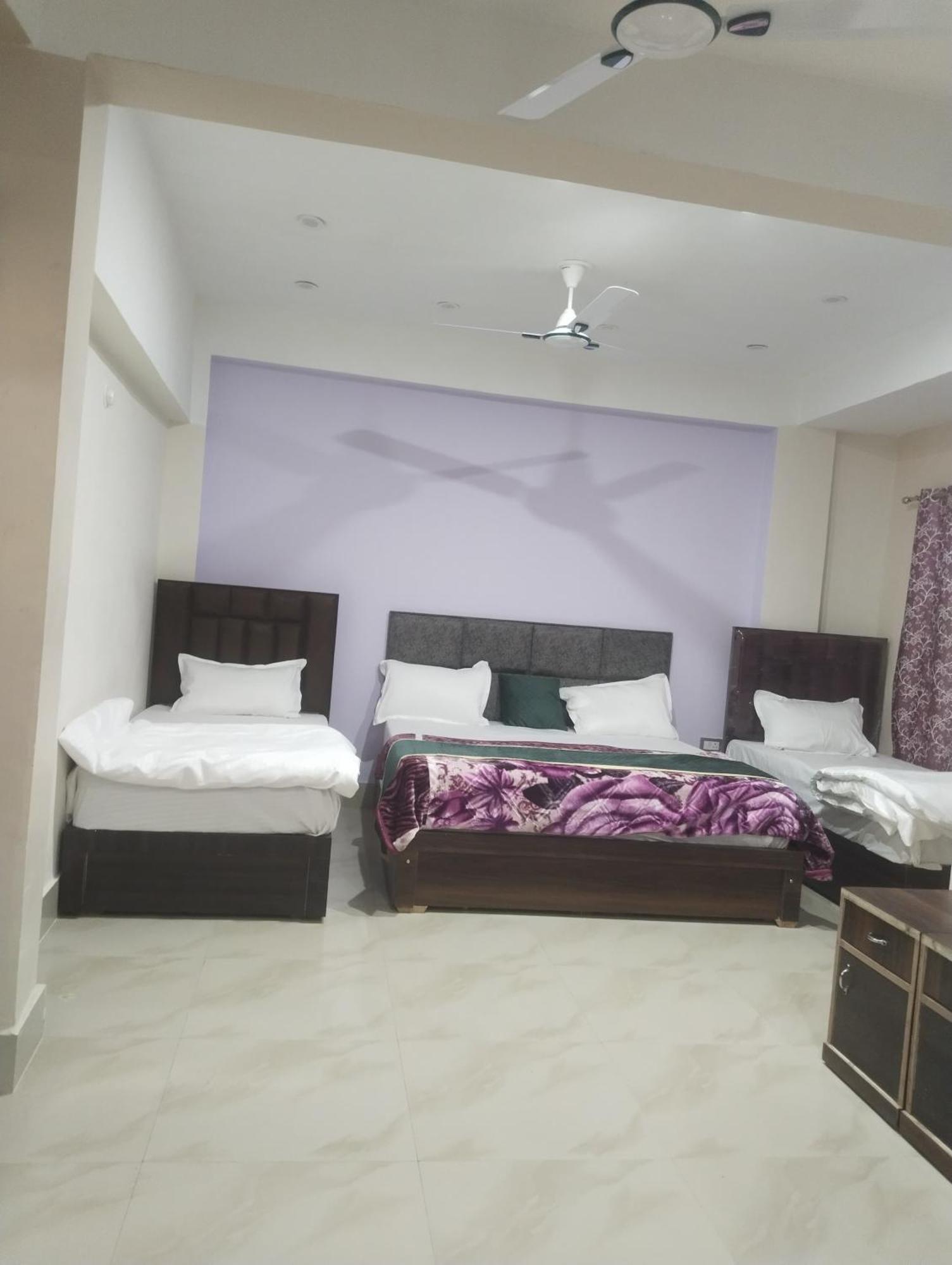 Dixit Residency Vrindāvan Exterior foto