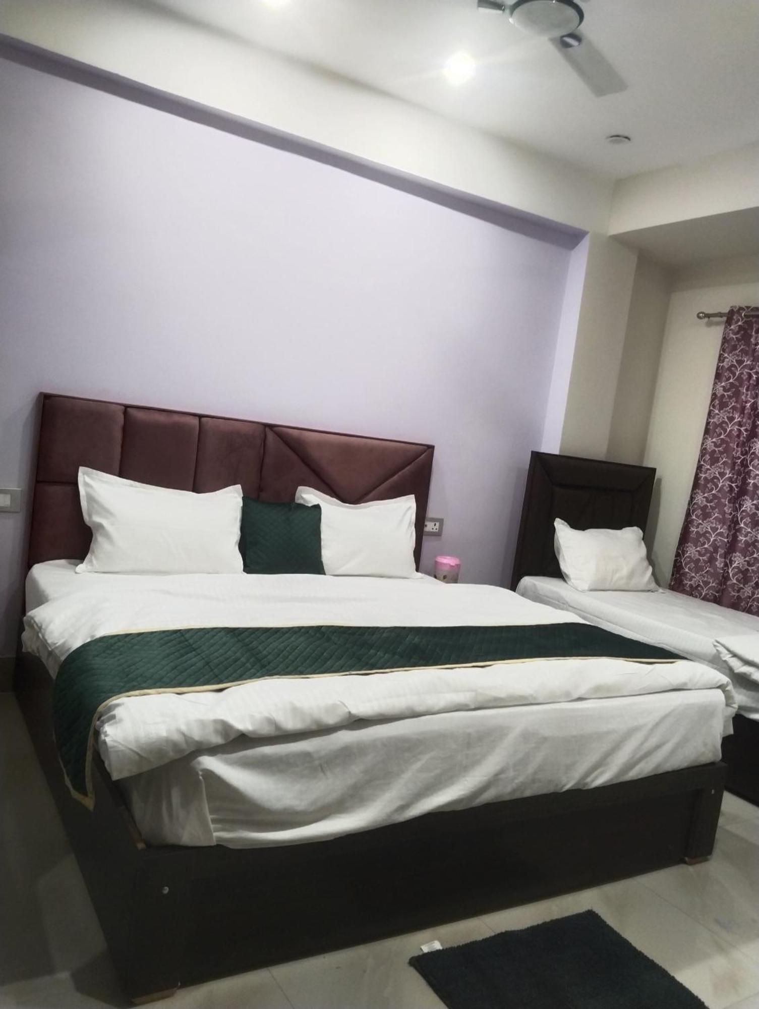 Dixit Residency Vrindāvan Exterior foto