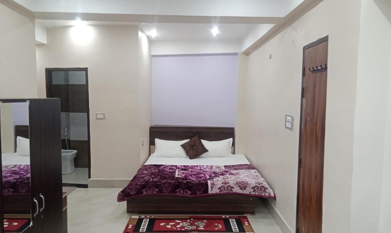 Dixit Residency Vrindāvan Exterior foto