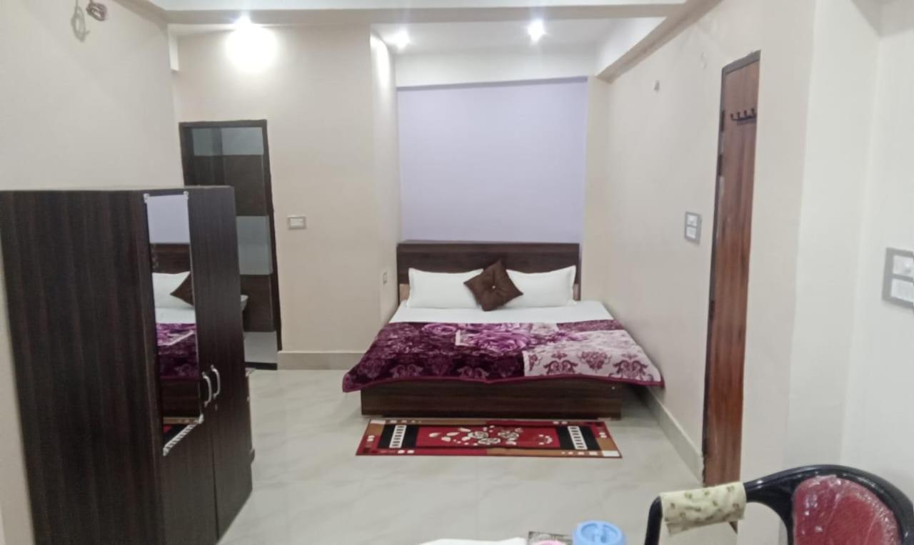 Dixit Residency Vrindāvan Exterior foto