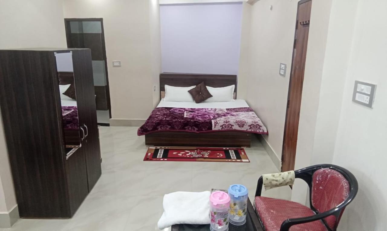 Dixit Residency Vrindāvan Exterior foto